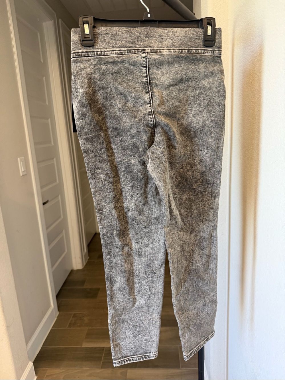 NWT G by Giuliana G-Soft Pull On Skinny Jeans Womens 2 Gray Acid Wash Jegging